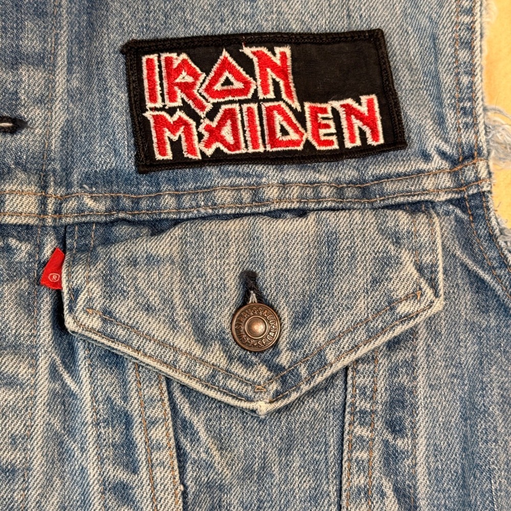 Vintage Levi's Denim Vest Iron Maiden Ted Nugent Patches Mens‎ - Picture 3 of 13